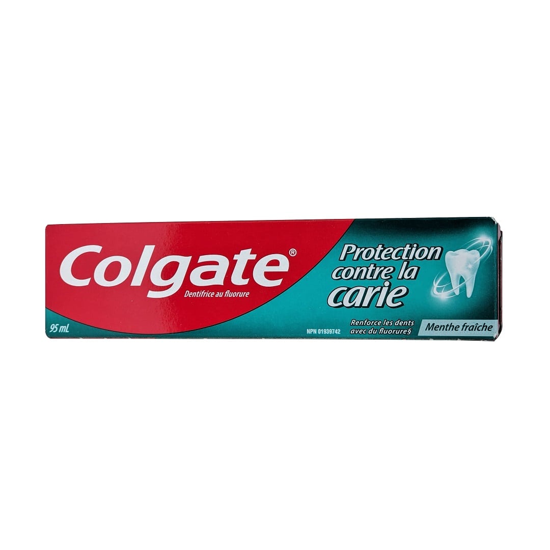 Product label for Colgate Winterfresh Toothpaste Cavity Protection (95 mL) in French